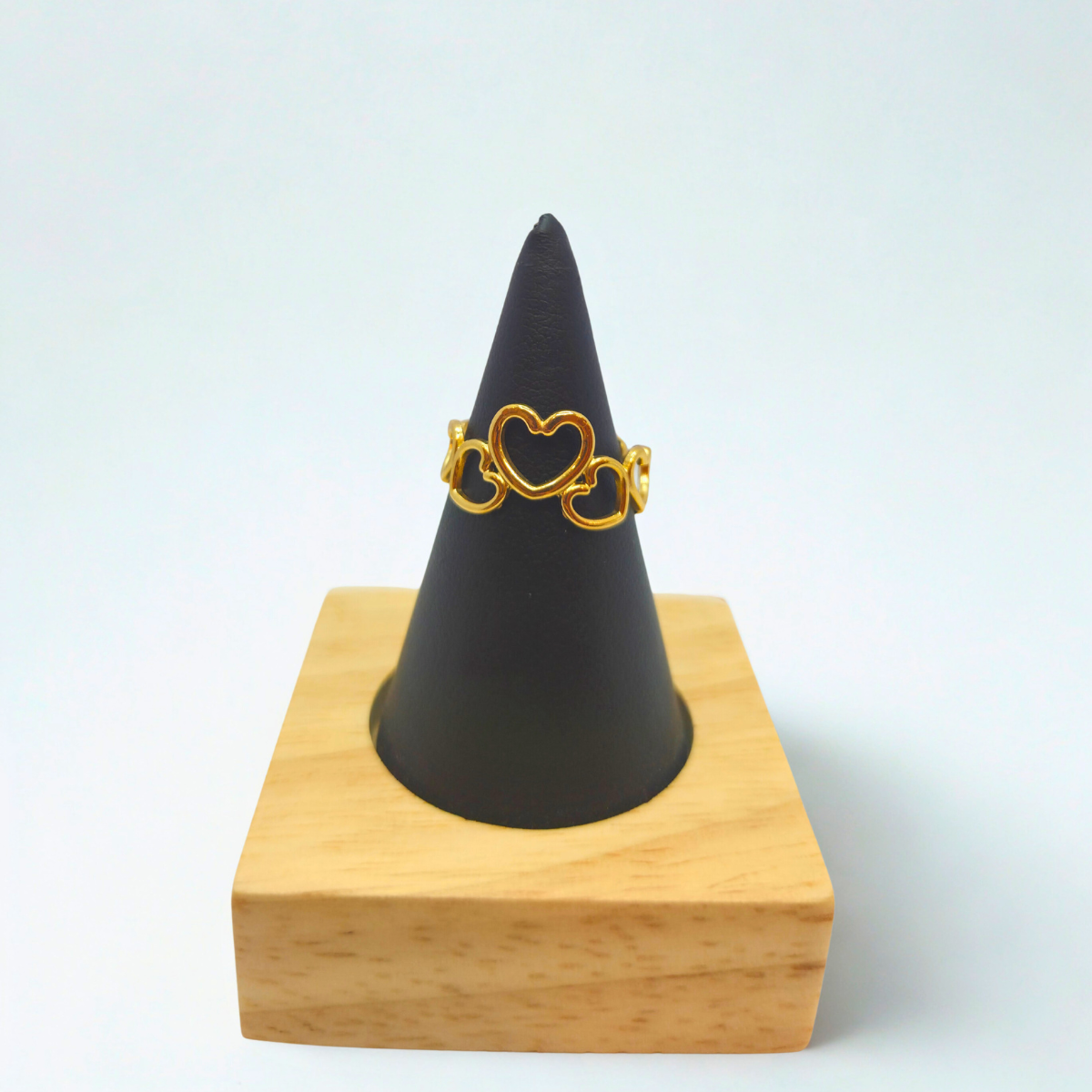Intertwined Hearts Ring - 100% 18K Gold Plated Steel. Adjustable
