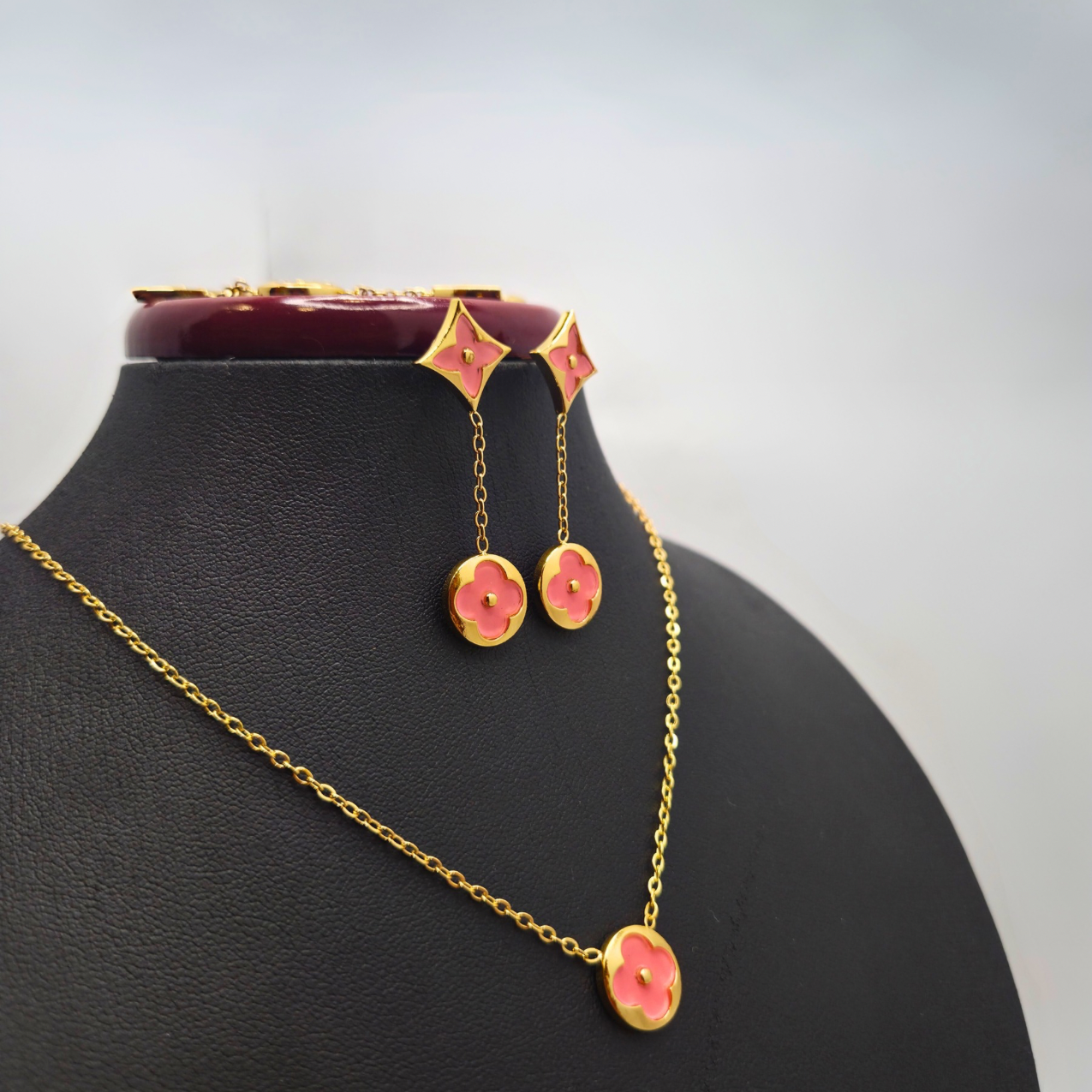 Conjunto de Joyería Floral Geométrica Rosa 100% Acero Bañado en Oro 18K