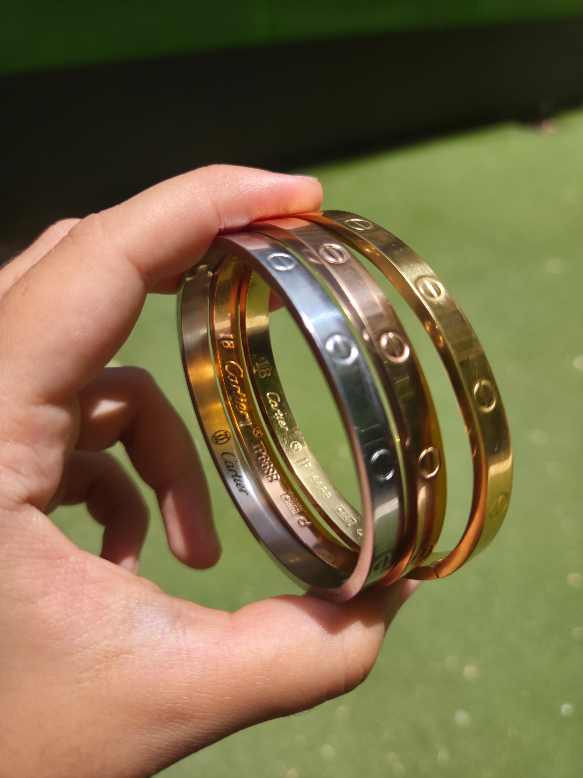 Pack de 3 Pulseras Love de Acero Inoxidable Bañadas en Oro 18K – Oro, Plata y Oro Rosado