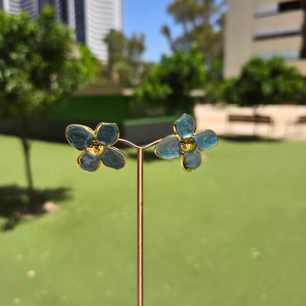 Pendientes de Botón con Flor de Pétalos Azul Petróleo y Centro Dorado - 100% Acero Bañado en Oro 18K
