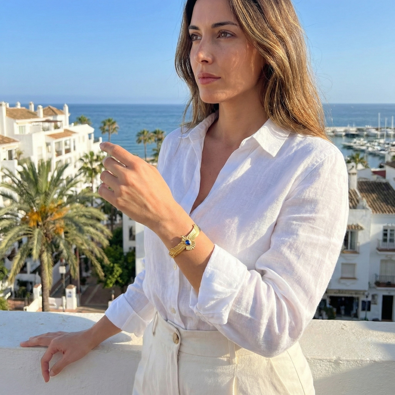 Rigid Phoenix Bracelet with Sapphire Crystal – 100% Steel Plated in 18K Gold