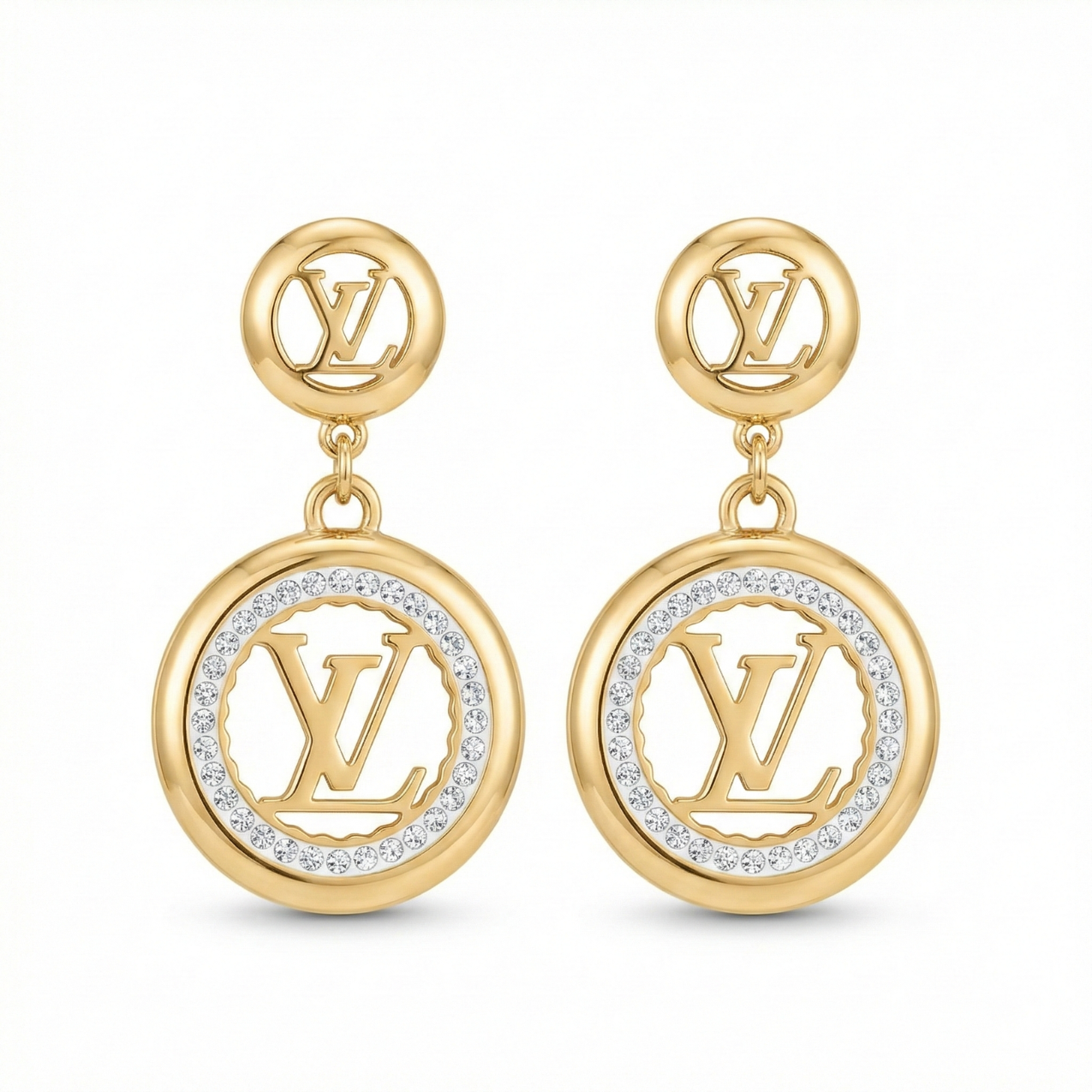 Pendientes de Gota con Logotipo Central y Cerco de Cristales – 100% Acero Bañado en Oro 18K