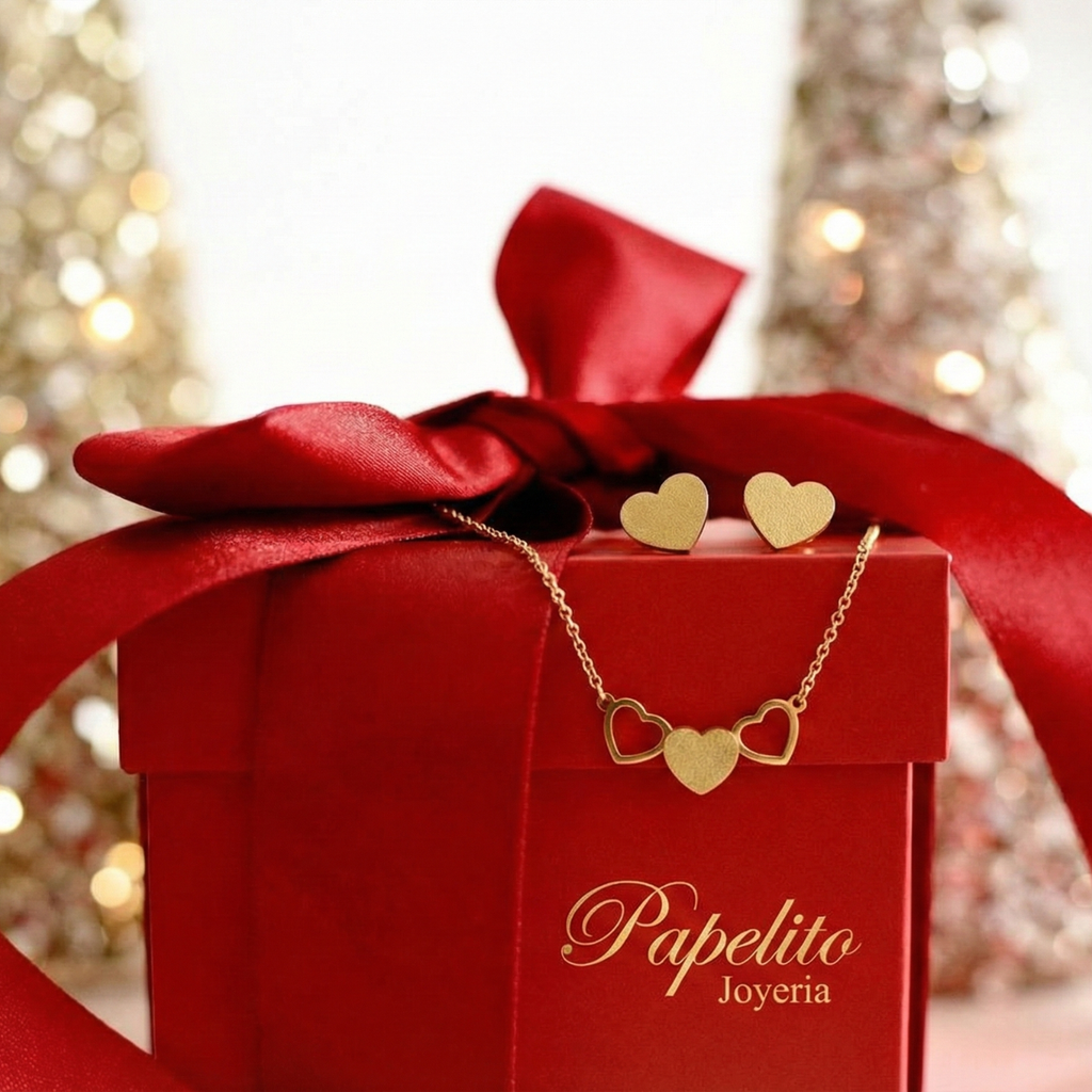 Conjunto Collar de Tres Corazones y Pendientes Corazón Texturizado - 100% Acero Bañado en Oro 18K