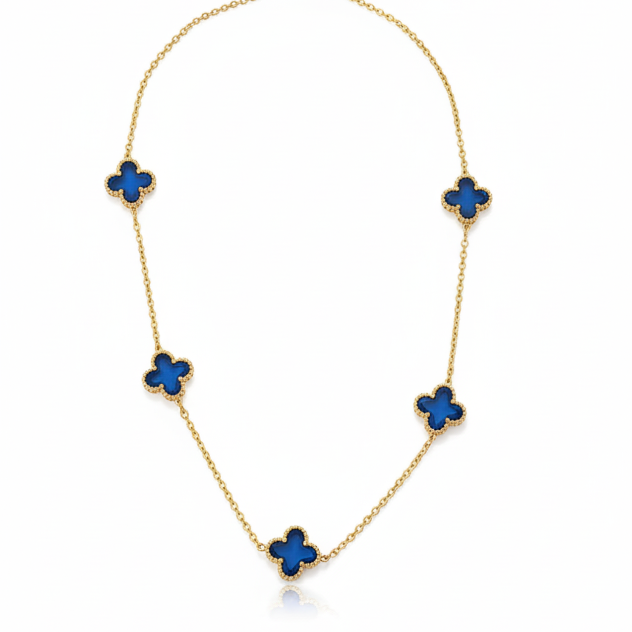 Collar con Tréboles Azules Espaciados de Acero Chapado en Oro 18K