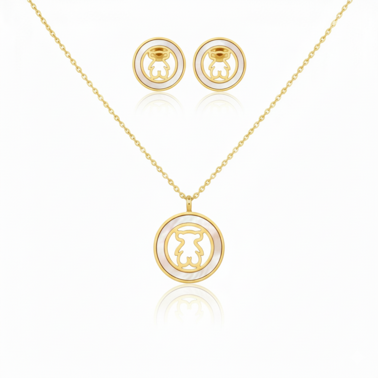 Conjunto de Collar y Pendientes con Oso y Nácar Blanco en Círculo Dorado - 100% Acero Bañado en Oro 18K