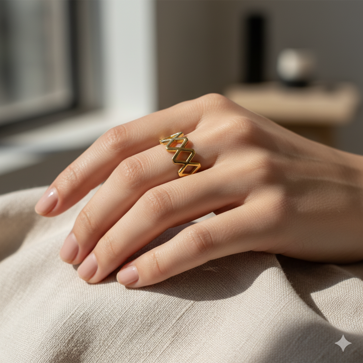 Anillo Geométrico de Rombos Calados 100% Acero Bañado en Oro 18K