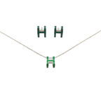 Parure collier et boucles d'oreilles lettre « H » émaillée verte - 100 % acier rhodié