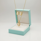 Parure de bijoux œil de chat blanc classique - Boucles d'oreilles et collier en acier plaqué or 18 carats