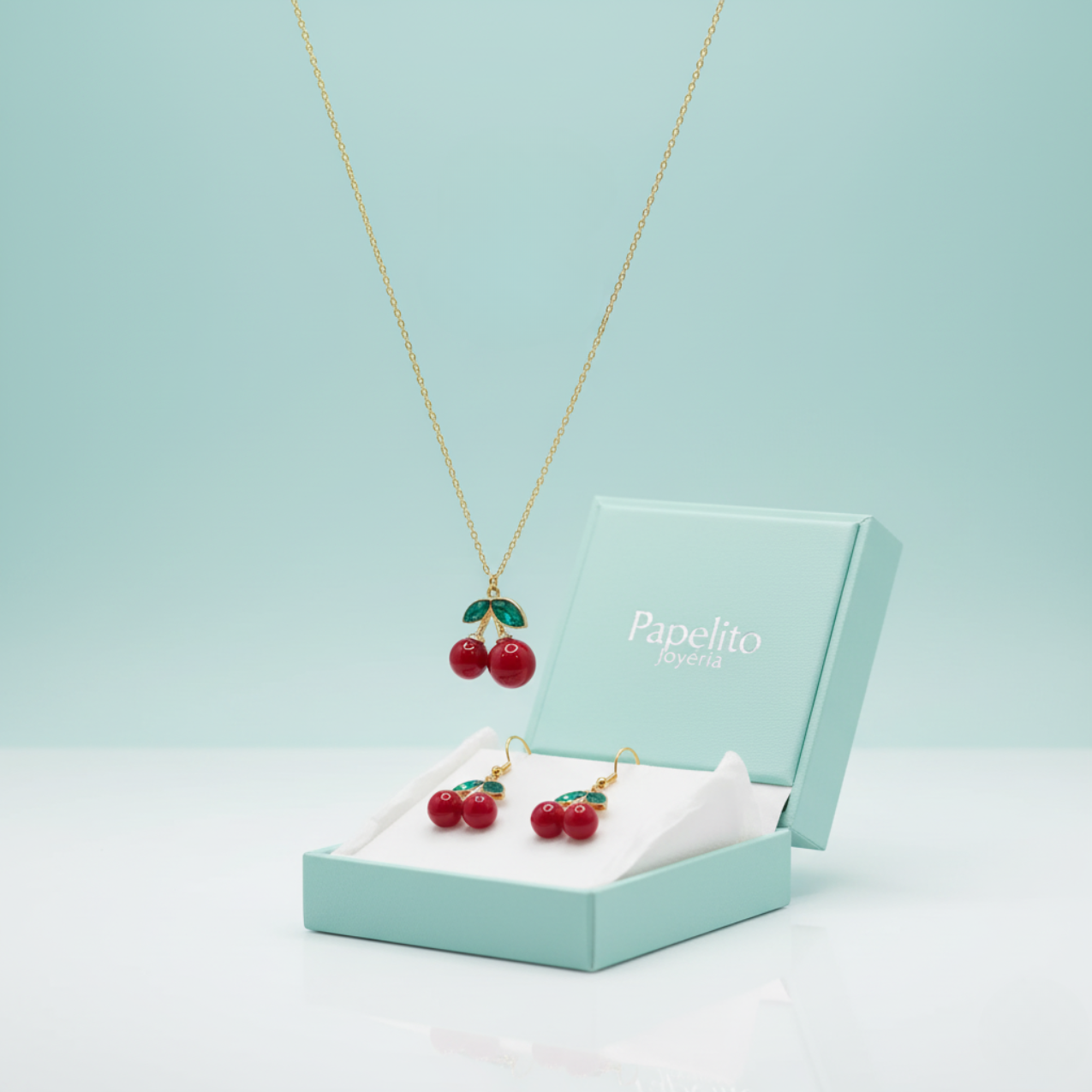 Conjunto Collar y Pendientes de Cerezas Rojas de Acero Chapado en Oro 18K