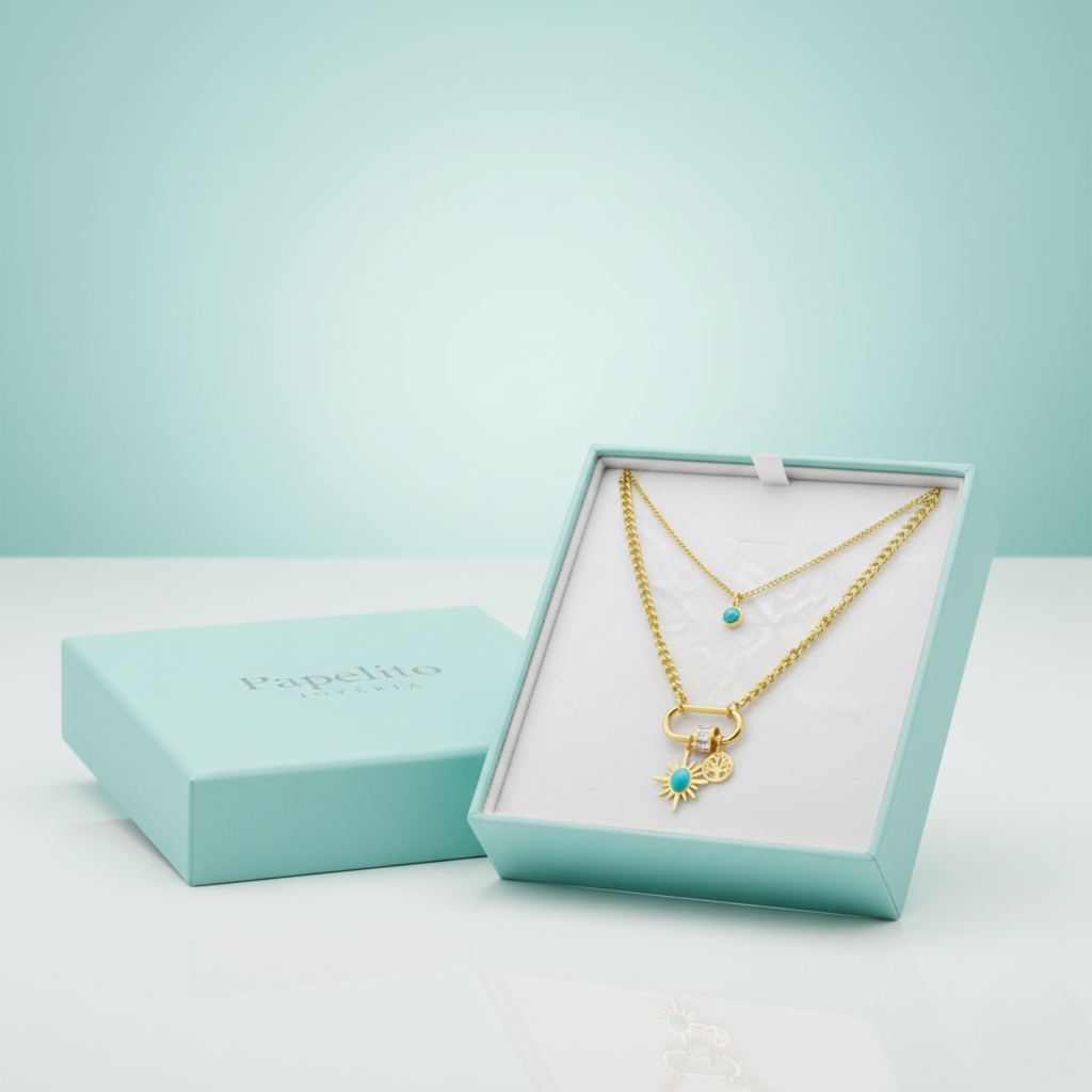 Collar de Doble Capa con Mosquetón y Charms Turquesa 100% Acero Bañado en Oro 18K