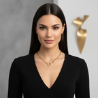 Collier à grosse chaîne avec pendentif initial circulaire et strass en acier plaqué or 18 carats