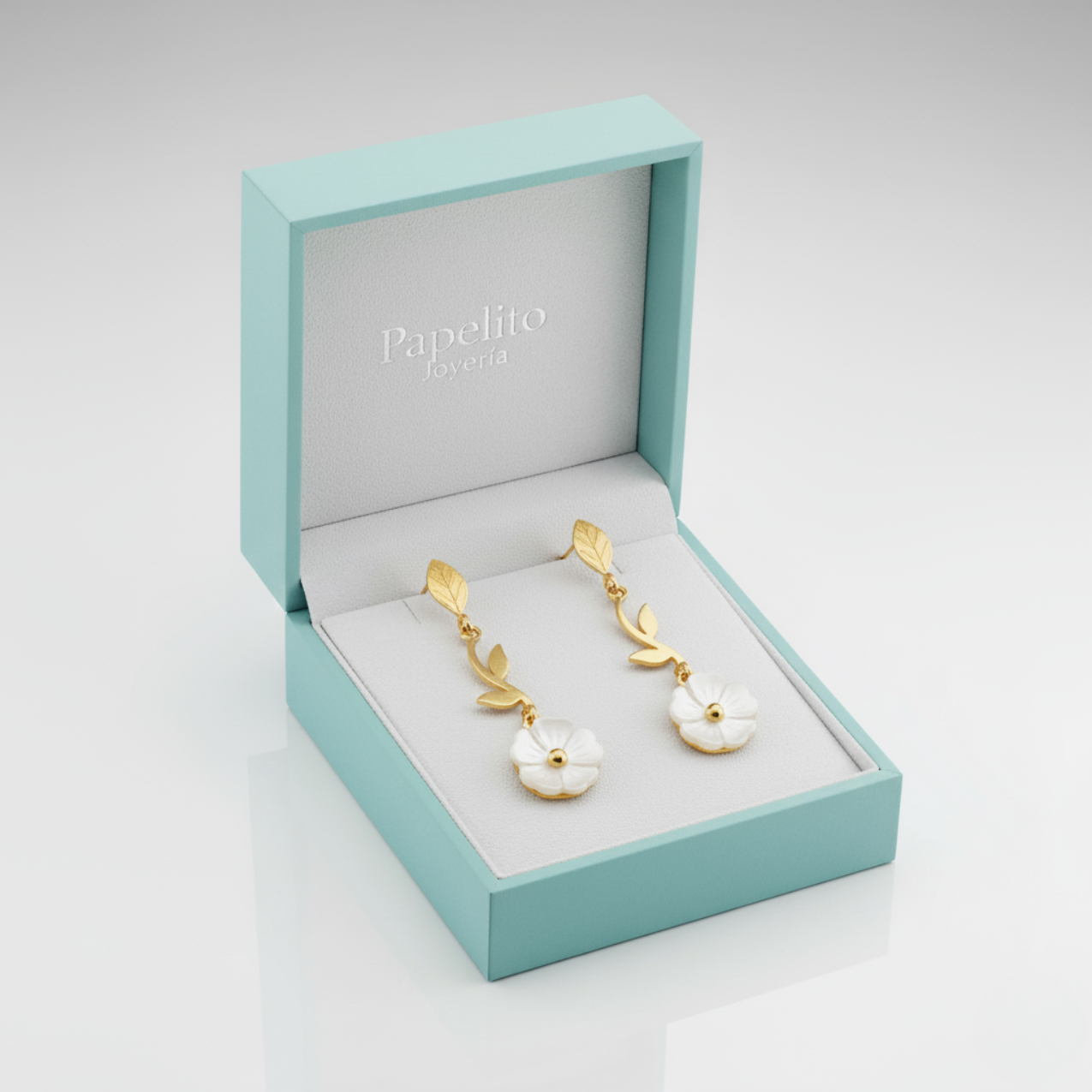 Pendientes Largos Colgantes Flor de Nácar y Hoja 100% Acero Bañado en Oro 18K