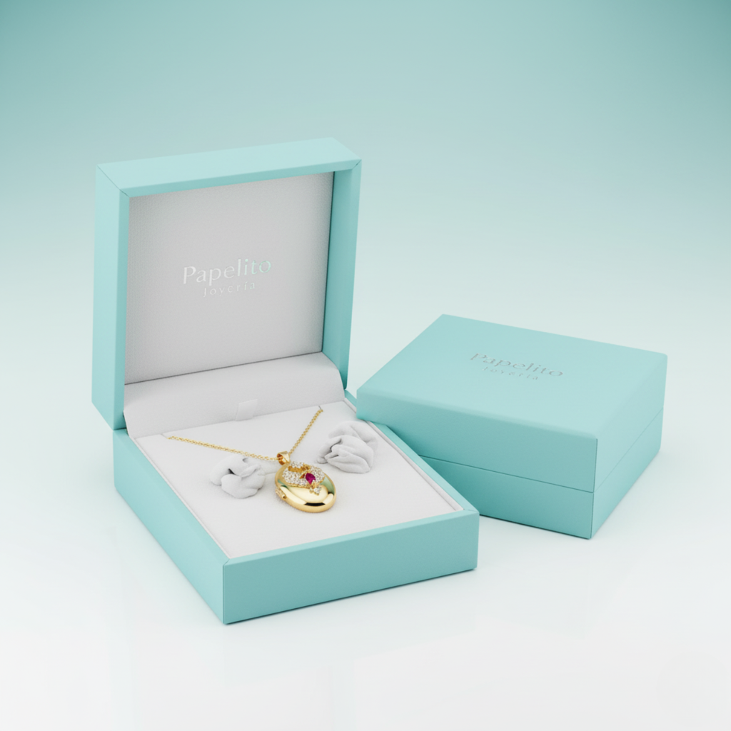 Collier médaillon ovale avec zircon cubique, acier 100% plaqué or 18 carats