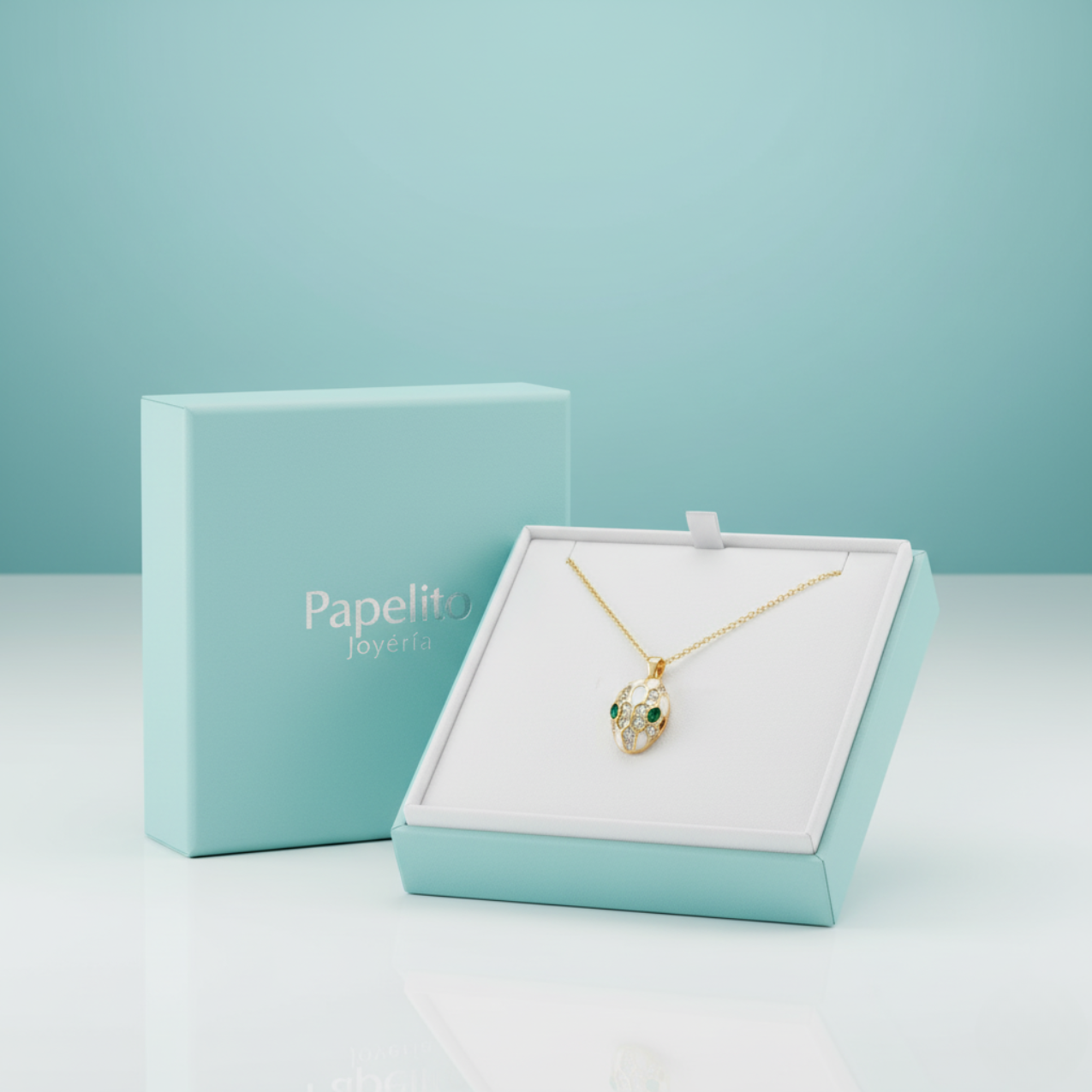 Collar Cabeza de Serpiente con Circonitas y Ojos Verdes 100% Acero Bañado en Oro 18K