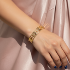 Pulsera Rígida Calada Cruz Egipcia (Anj) 100% Acero Bañado en Oro 18K