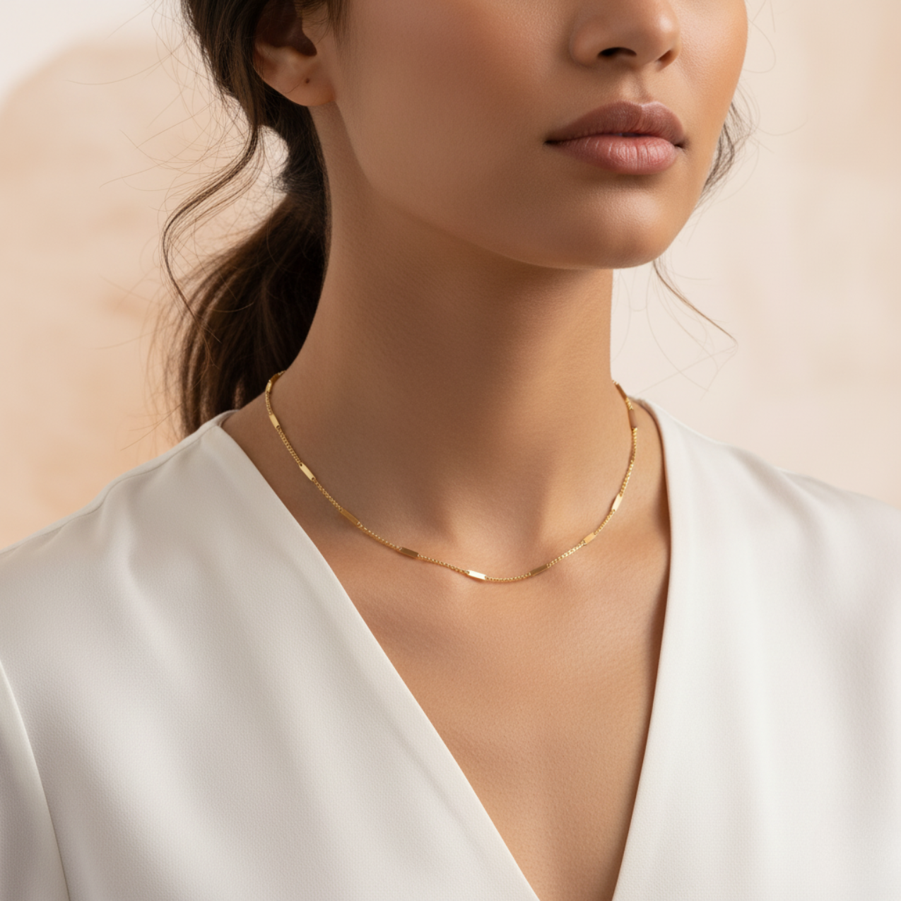 Collar Cadena Fina con Barras Intercaladas de Acero Chapado en Oro 18K