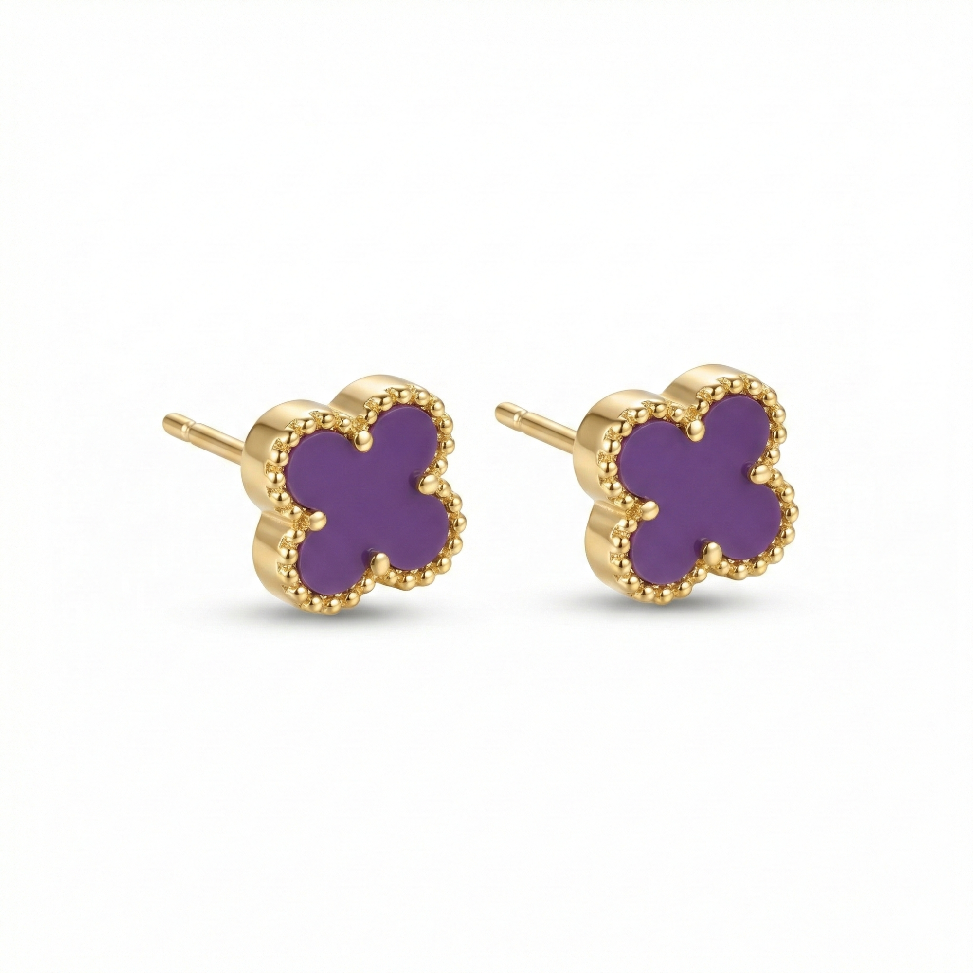 Boucles d'oreilles en acier plaqué or 18 carats avec trèfles violets