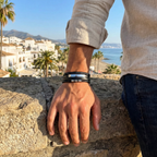 Bracelet multicouche en cuir tressé et acier plaqué or blanc 18 carats - Fabriqué en Espagne