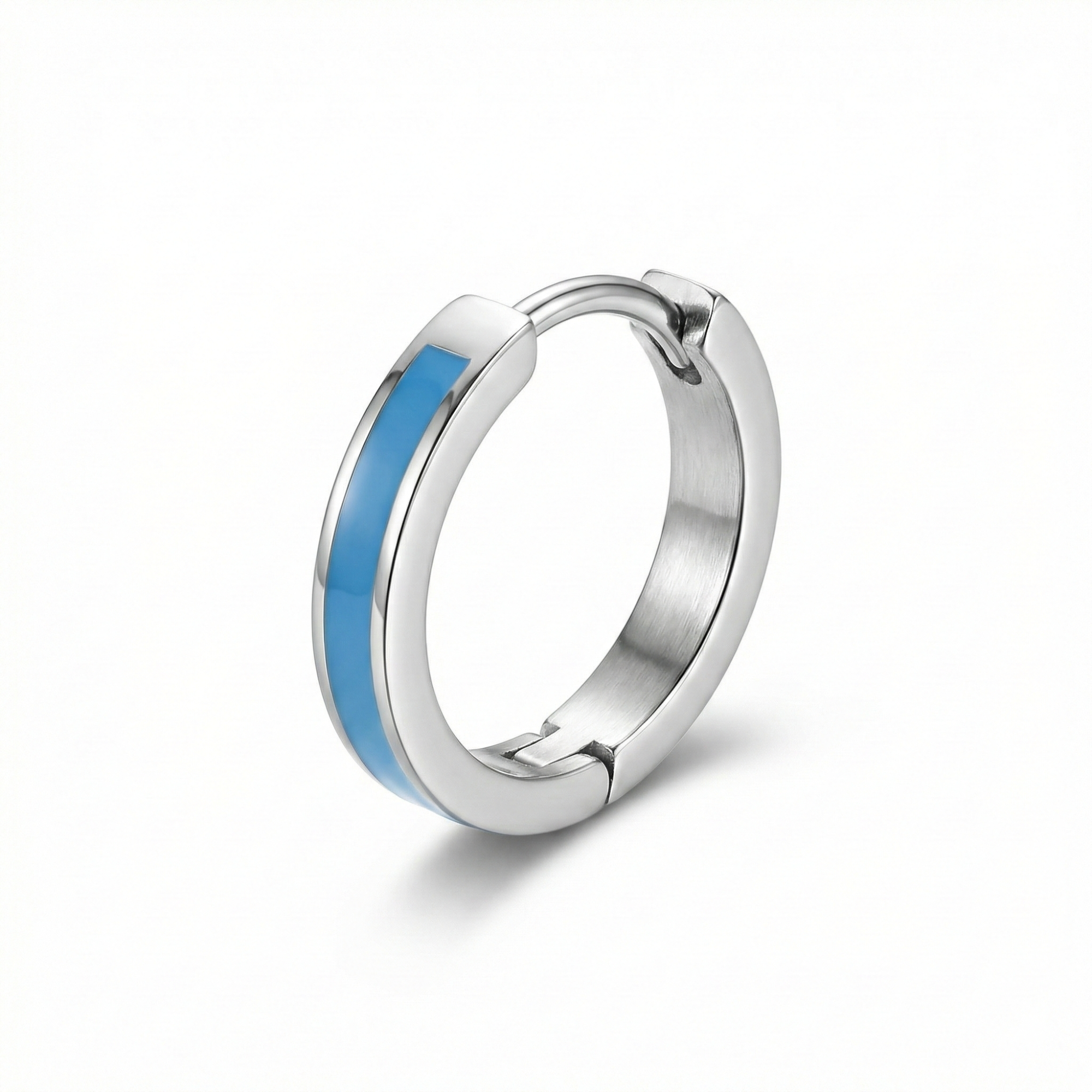 Boucles d'oreilles créoles modernes avec détails en émail bleu ciel - Acier inoxydable