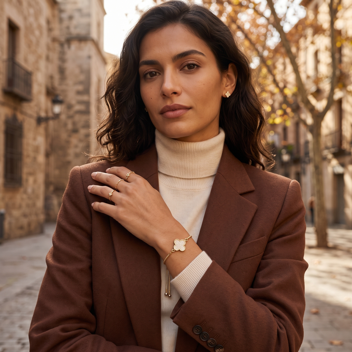 Pulsera Trèfle Doré en Pavé Éclat con Silueta Sublime
