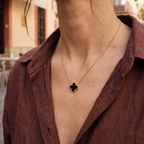 Collar Trèfle Noir Mystique