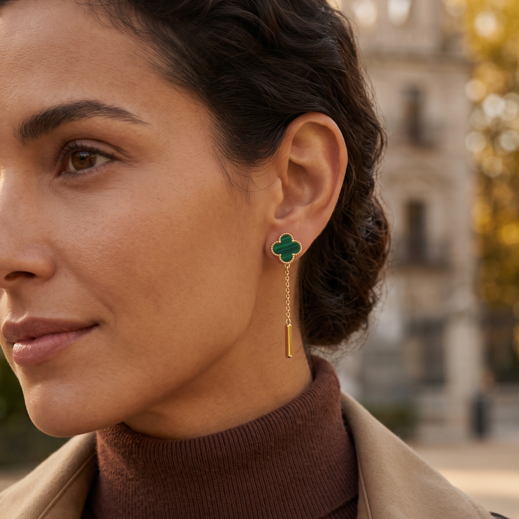 Pendientes Largos Trèfle Malachite con Cadena Fluida & Barra Dorée
