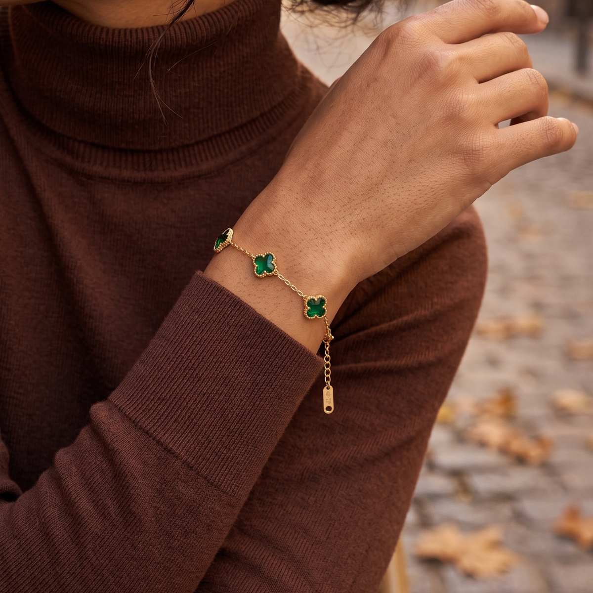 Pulsera Trèfle Émeraude Royale con Motivos Facetados