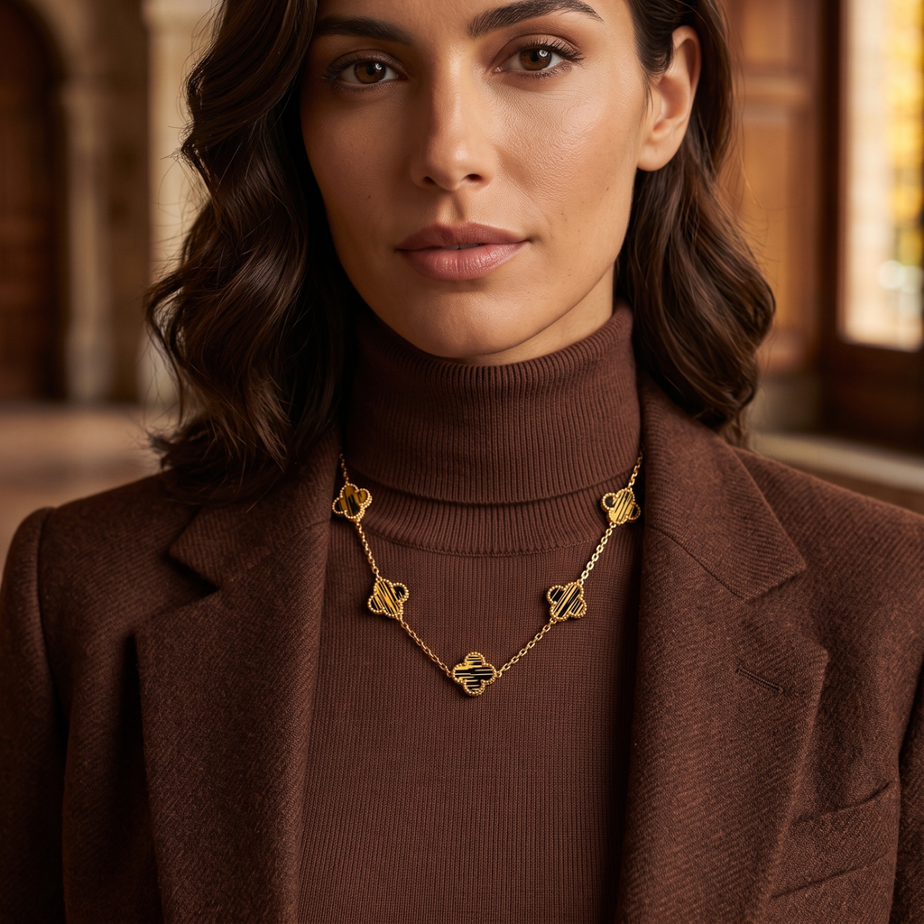 Collar Trèfle Tigre Royale con Motivos Striés en Oro & Ébène
