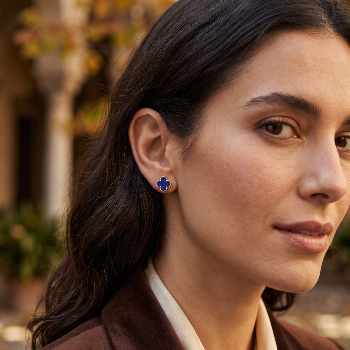 Boucles d'oreilles trèfle bleu porte-bonheur - Acier plaqué or 18 carats