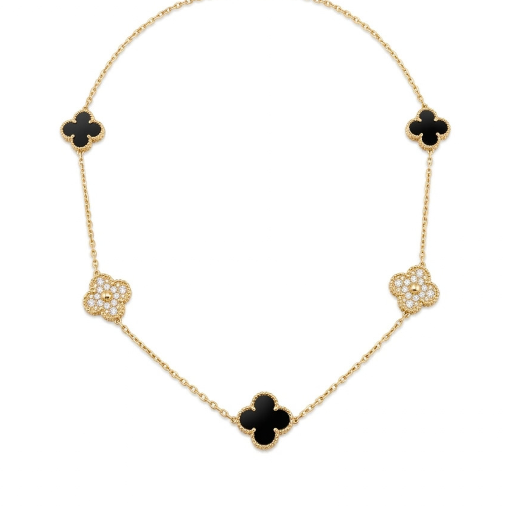 Collar de cadena en acero bañado en oro de 18K PVD con cinco tréboles alternados en ónix negro y pavé de circonitas, hecho en Egipto.