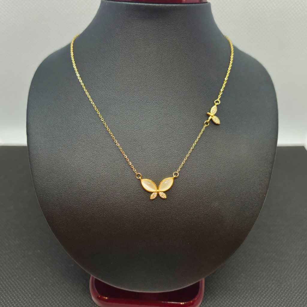 Collier Papillon avec Nacre et Zircone - 100% Acier Plaqué Or 18 carats