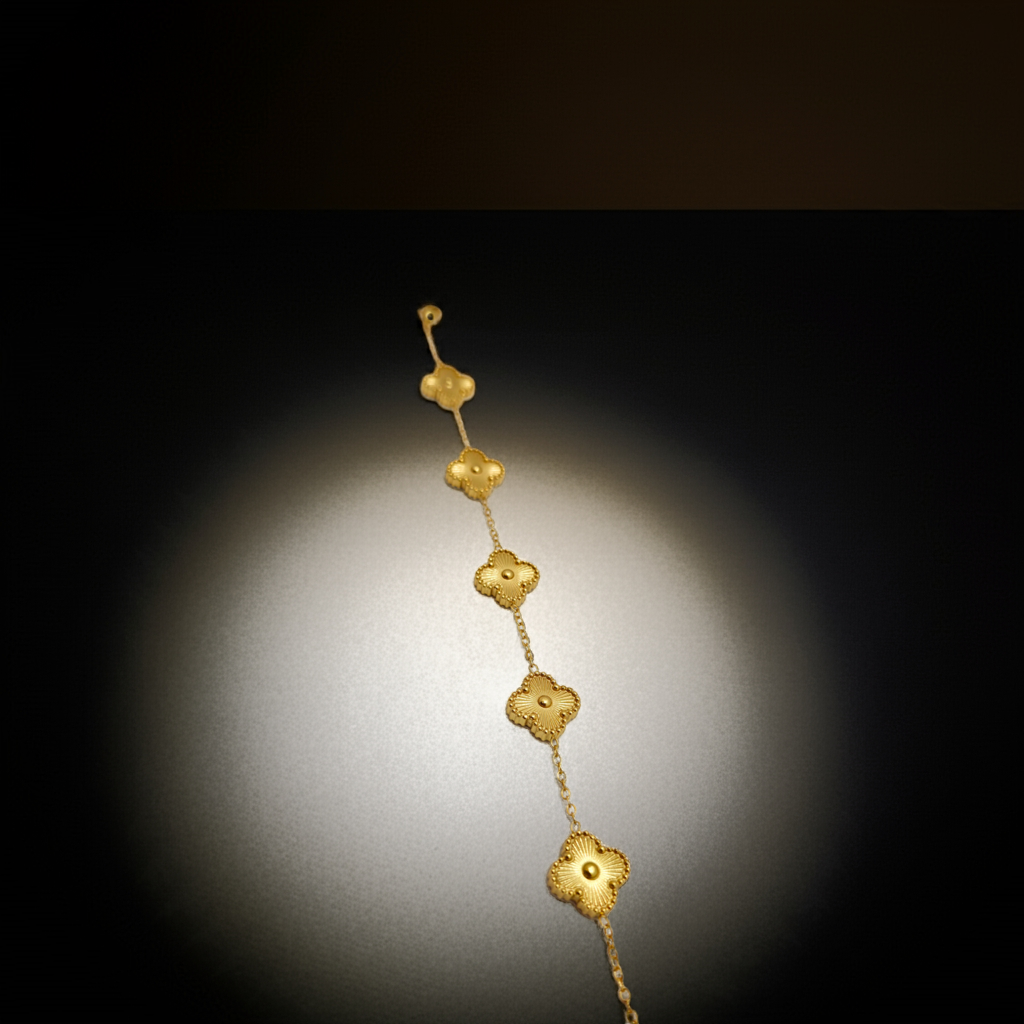 Conjunto de Joyería Trébol Texturizado 100% Acero Bañado en Oro 18K