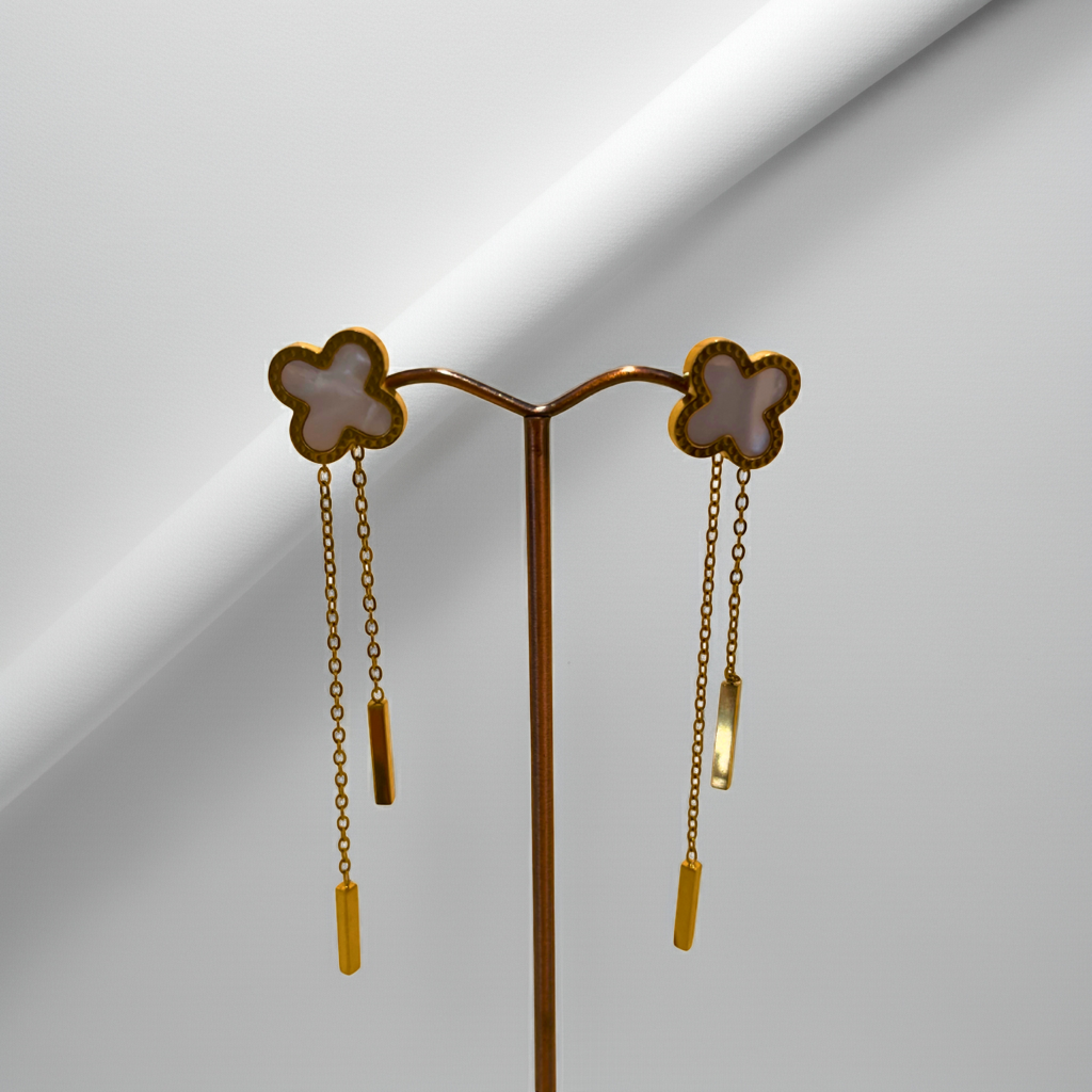 Boucles d'oreilles pendantes en forme de trèfle avec chaînes et barres - 100 % acier plaqué or 18 carats