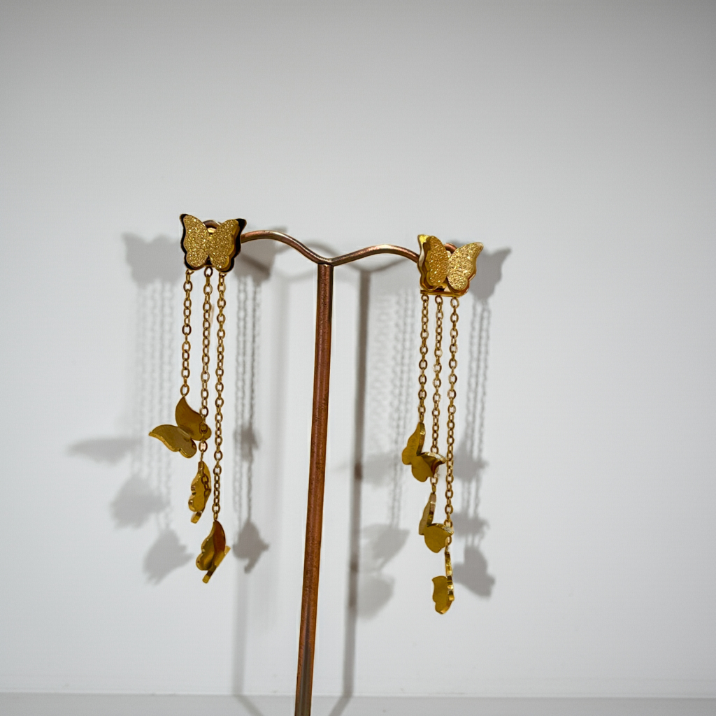Boucles d'oreilles pendantes papillon avec chaînes - 100 % acier plaqué or 18 carats