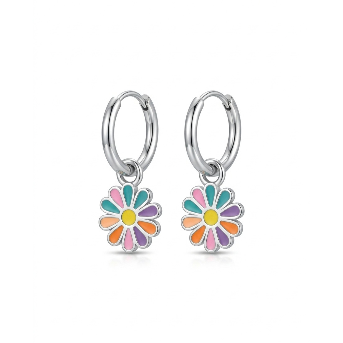 Pendientes de aro huggie en acero con dije colgante de flor margarita esmaltada multicolor, hechos en Egipto.