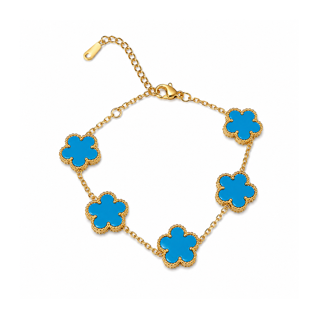 Pulsera de cadena fina en color oro de 18K con cinco motivos florales en esmalte turquesa con bordes punteados.