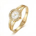 Reloj de mujer con brazalete rígido calado en acero bañado en oro de 18K, esfera con cristales brillantes, hecho en España.