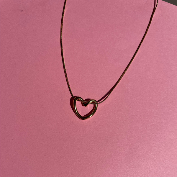 Collier cœur en acier plaqué or 18 carats