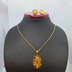 Conjunto Medalla Virgen de Guadalupe con Circonitas - 100% Acero Bañado en Oro 18K