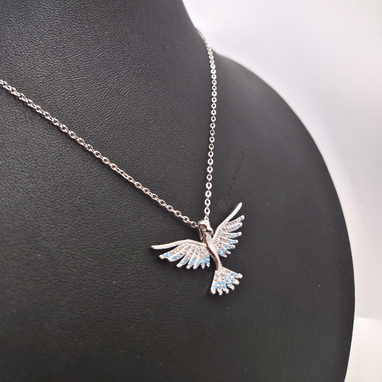 Collar de Paloma con Circonitas Turquesa 100% Acero Inoxidable Color Plata