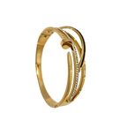 Pulsera Rígida Diseño Entrelazado con Clavo, Circonitas y Esmalte Negro 100% Acero Bañado en Oro 18K