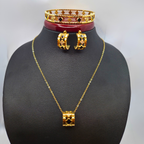 Conjunto Lujo de Diseño Geométrico (Collar, Pendientes y Pulsera) - 100% Acero Bañado en Oro 18K