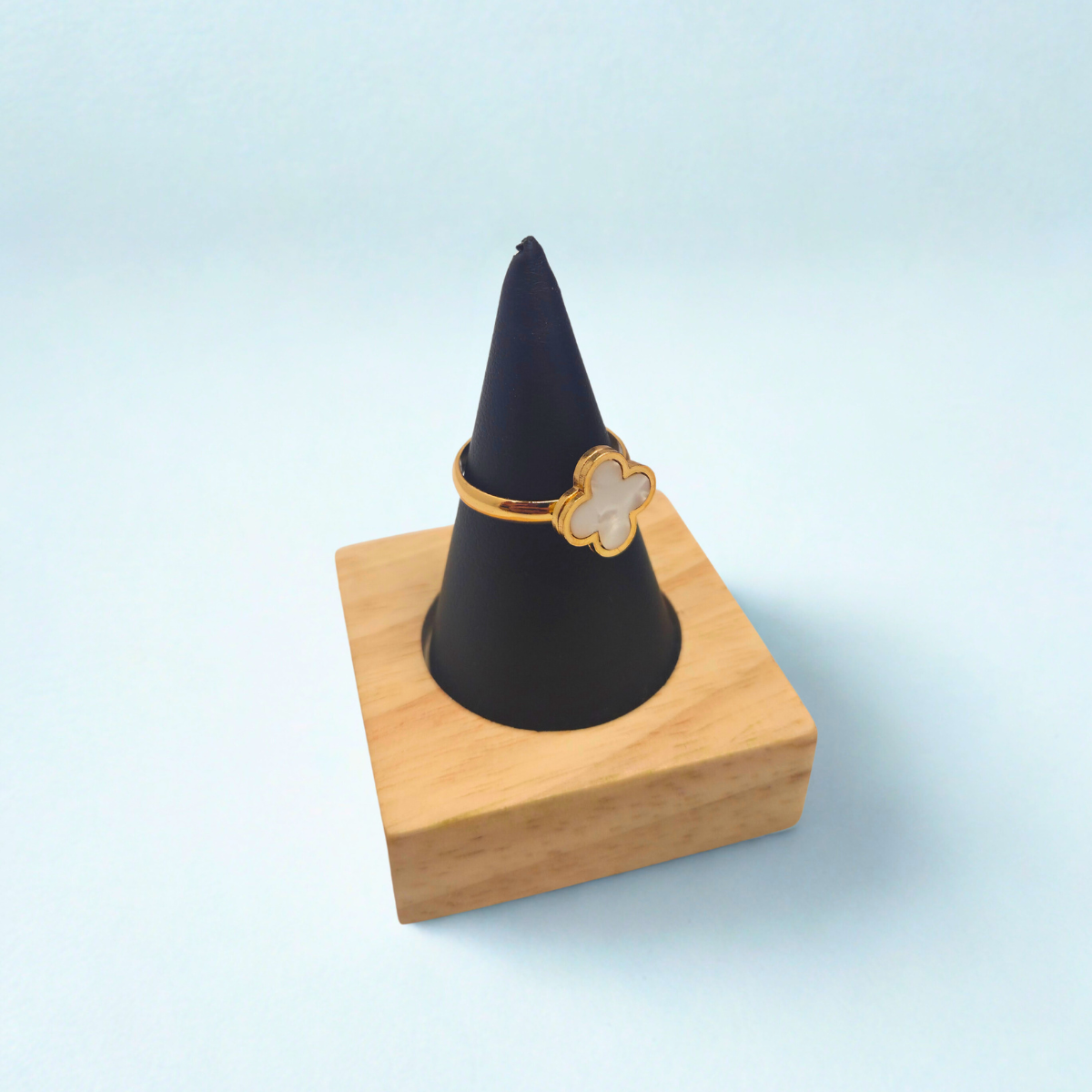 Conjunto de Joyería Trébol Blanco Nácar 100% Acero Bañado en Oro 18K