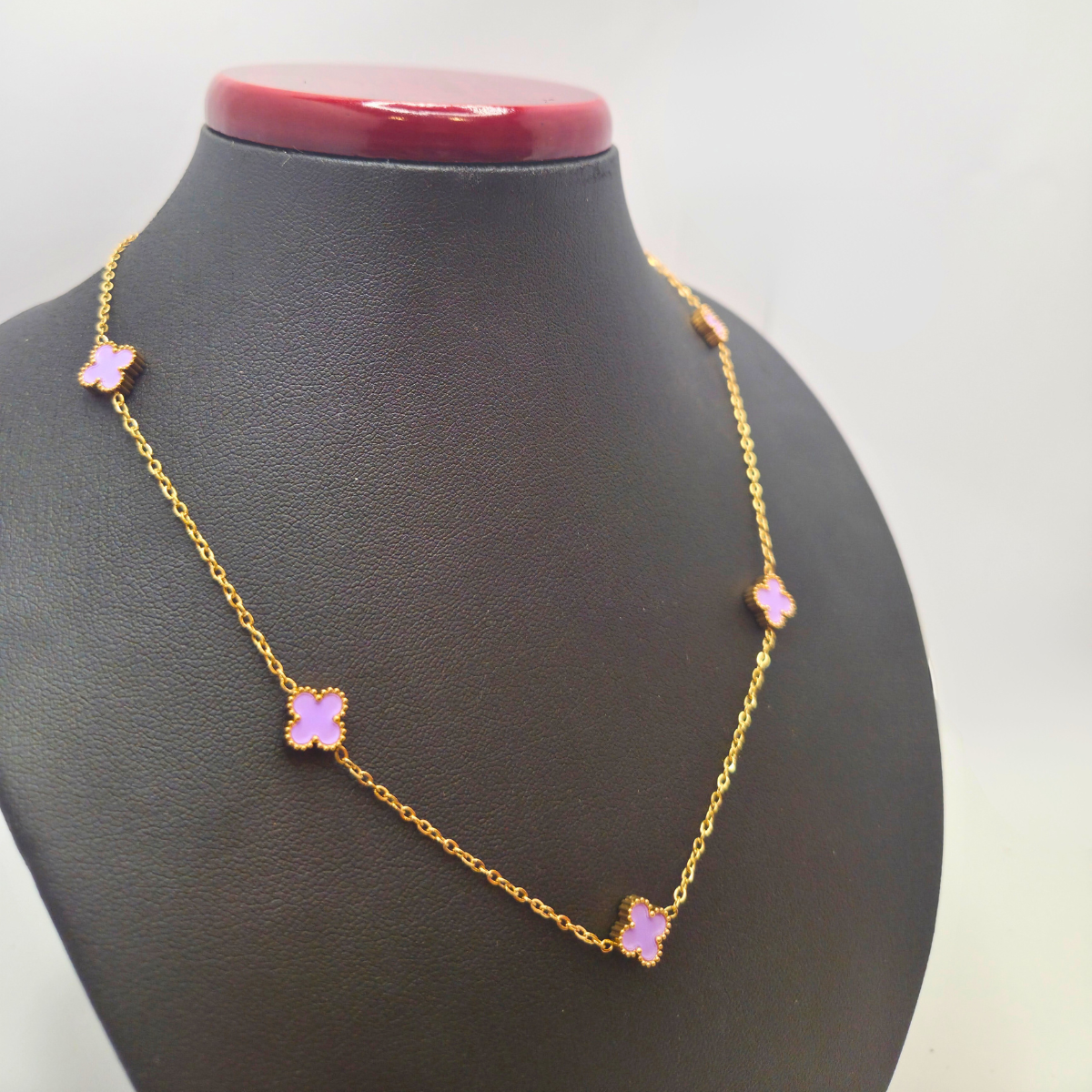 Conjunto Completo de Acero Chapado en Oro de 18K 100% con Tréboles Morados