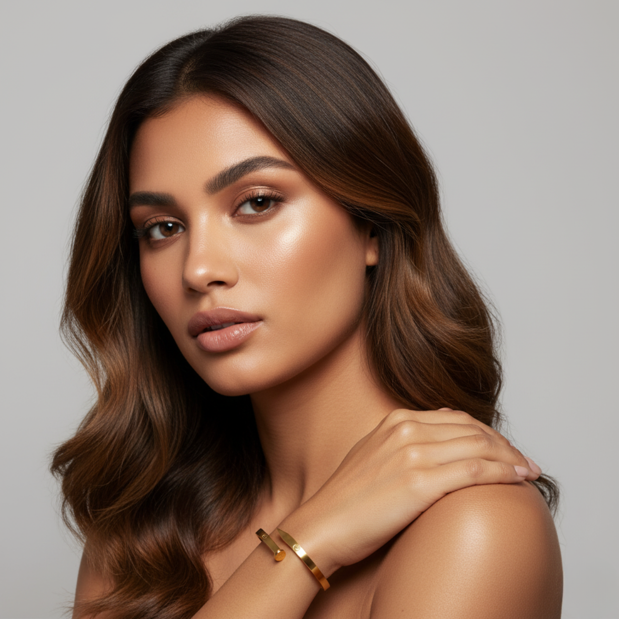Conjunto de Joyería Círculo con Detalles Grabados 100% Acero Bañado en Oro 18K