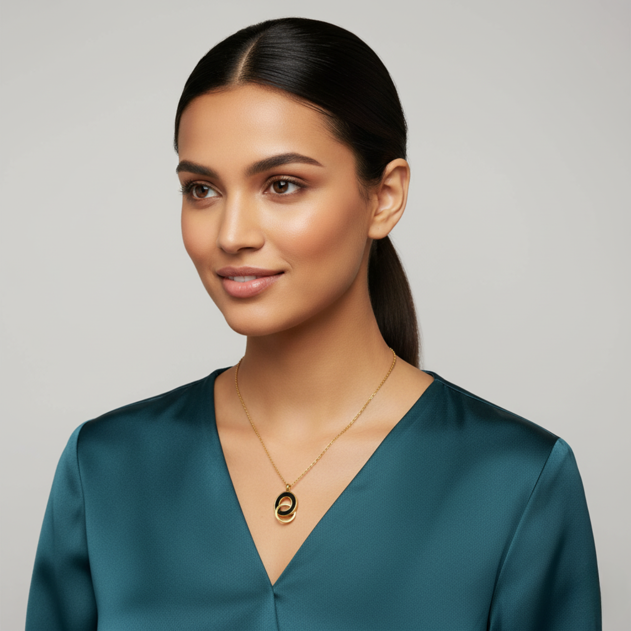 Conjunto de Aros Entrelazados y Brazalete con Detalle Negro (Collar, Pendientes y Pulsera) - 100% Acero Bañado en Oro 18K