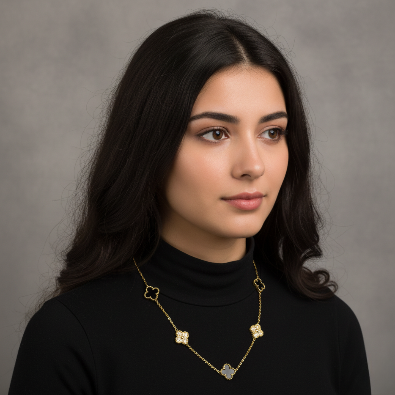 Conjunto de Lujo Tréboles Negros y Circonitas - Acero Bañado en Oro 18K