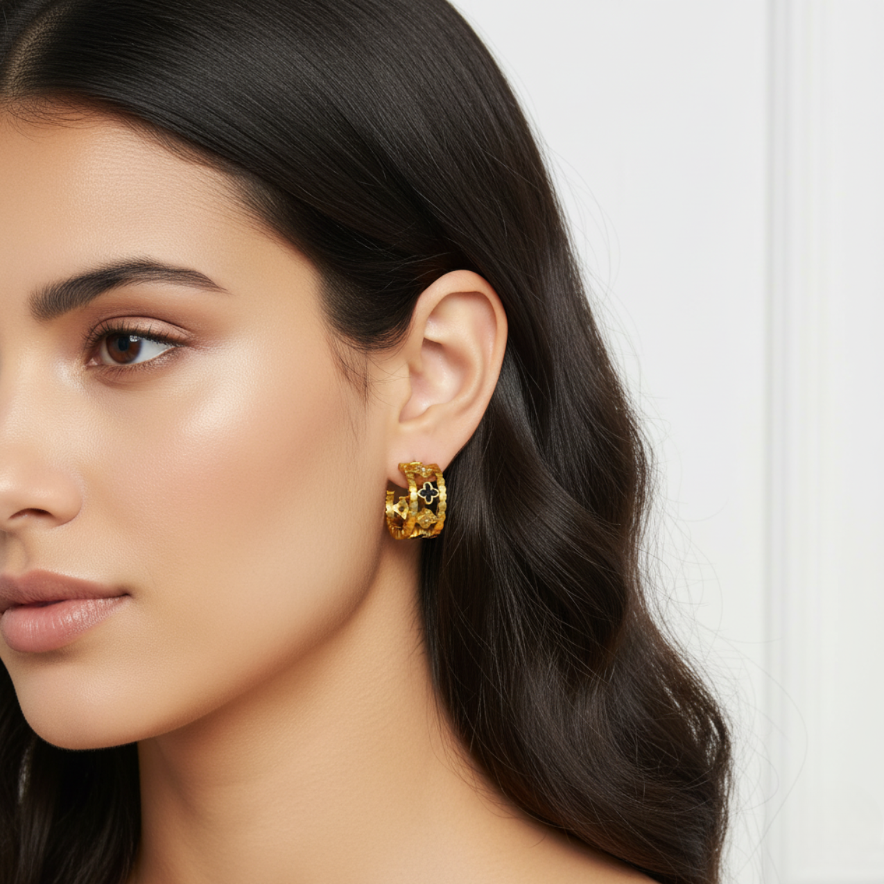 Conjunto Lujo de Diseño Geométrico (Collar, Pendientes y Pulsera) - 100% Acero Bañado en Oro 18K