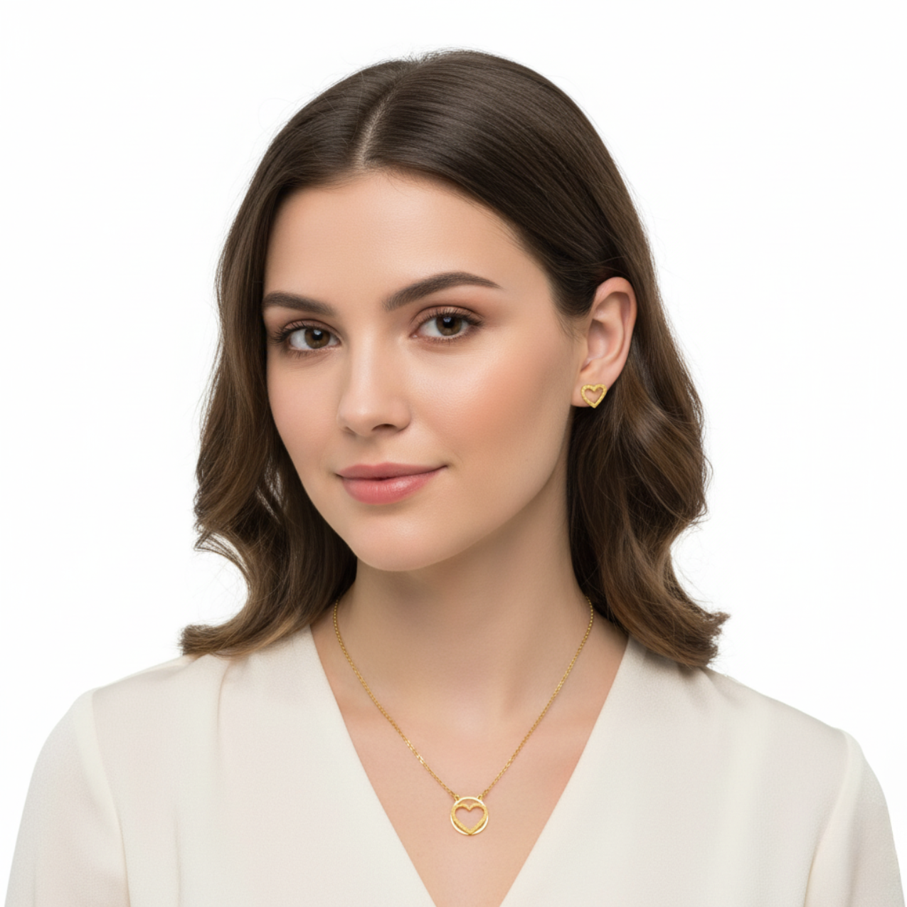 Conjunto Collar y Pendientes de Corazones Calados - 100% Acero Bañado en Oro 18K