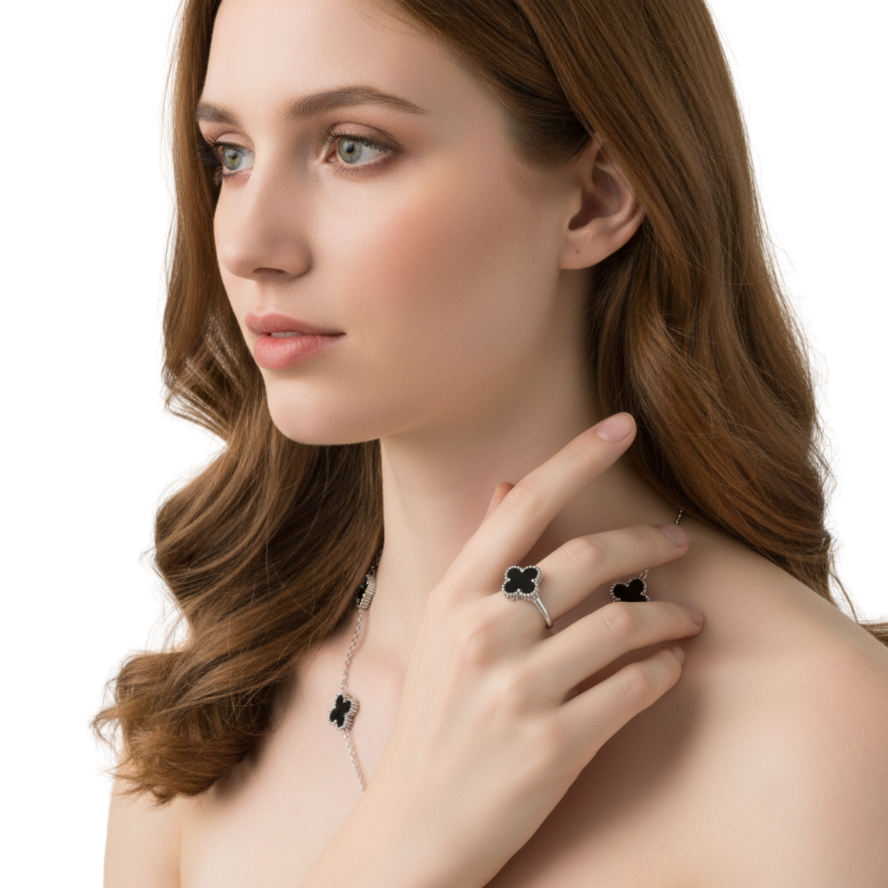 Conjunto Lujo de Tréboles de Cuatro Hojas Negros (Collar, Pendientes, Pulsera y Anillo) - Acero Inoxidable con Baño en Rodio